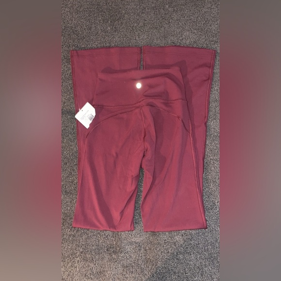 Lululemon Groove SHR Red Merlot Leggings NWT - Picture 4 of 4
